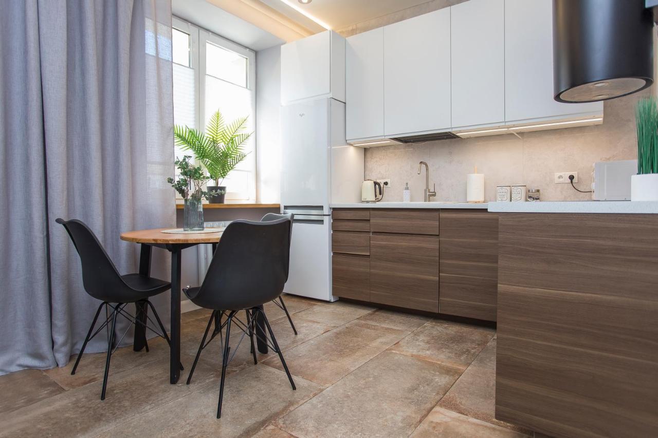 Urban Jungle Apartment In The Heart Of The City Białystok Extérieur photo