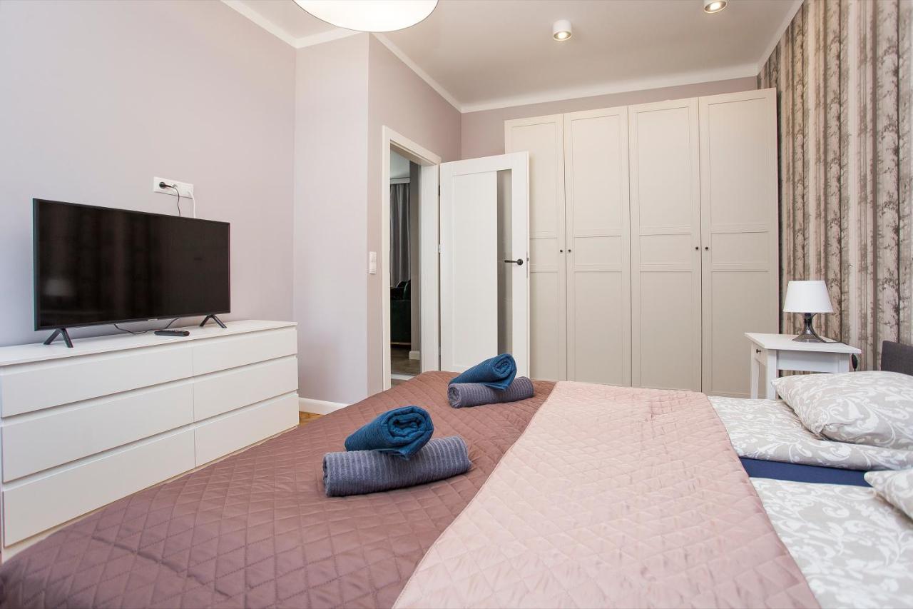 Urban Jungle Apartment In The Heart Of The City Białystok Extérieur photo