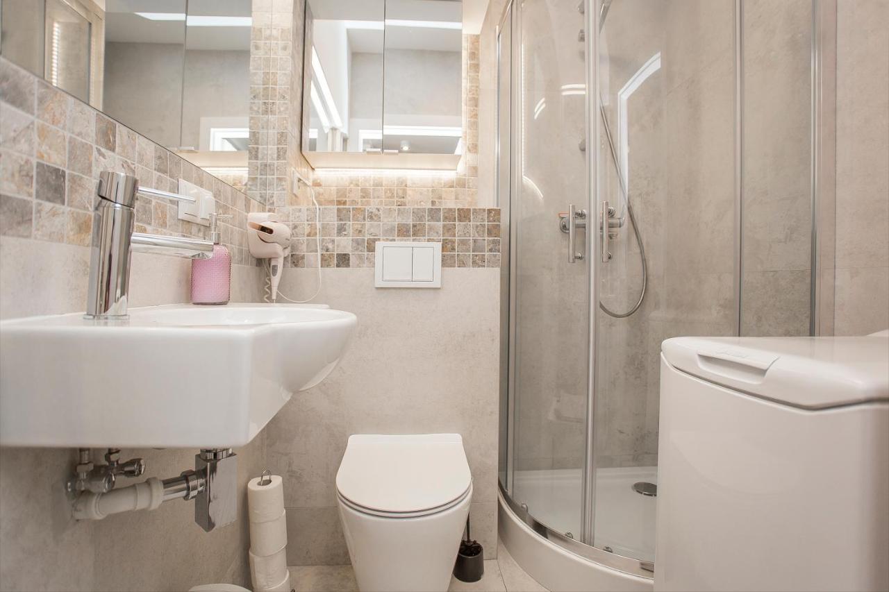 Urban Jungle Apartment In The Heart Of The City Białystok Extérieur photo